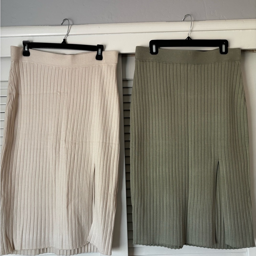 Abercrombie & Fitch lot of 2 sweater pencil skirts
